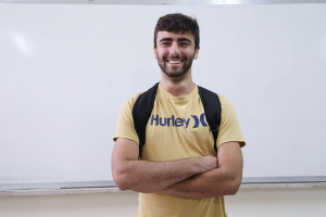 می خواستم زبان متفاوتی را تجربه کنم